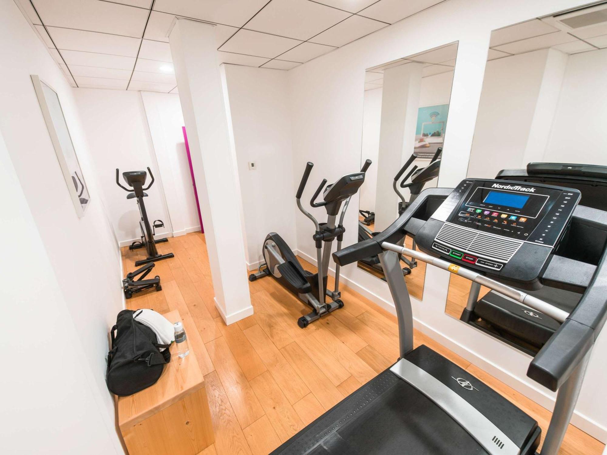 Отель Ibis Styles Montelimar Centre Экстерьер фото