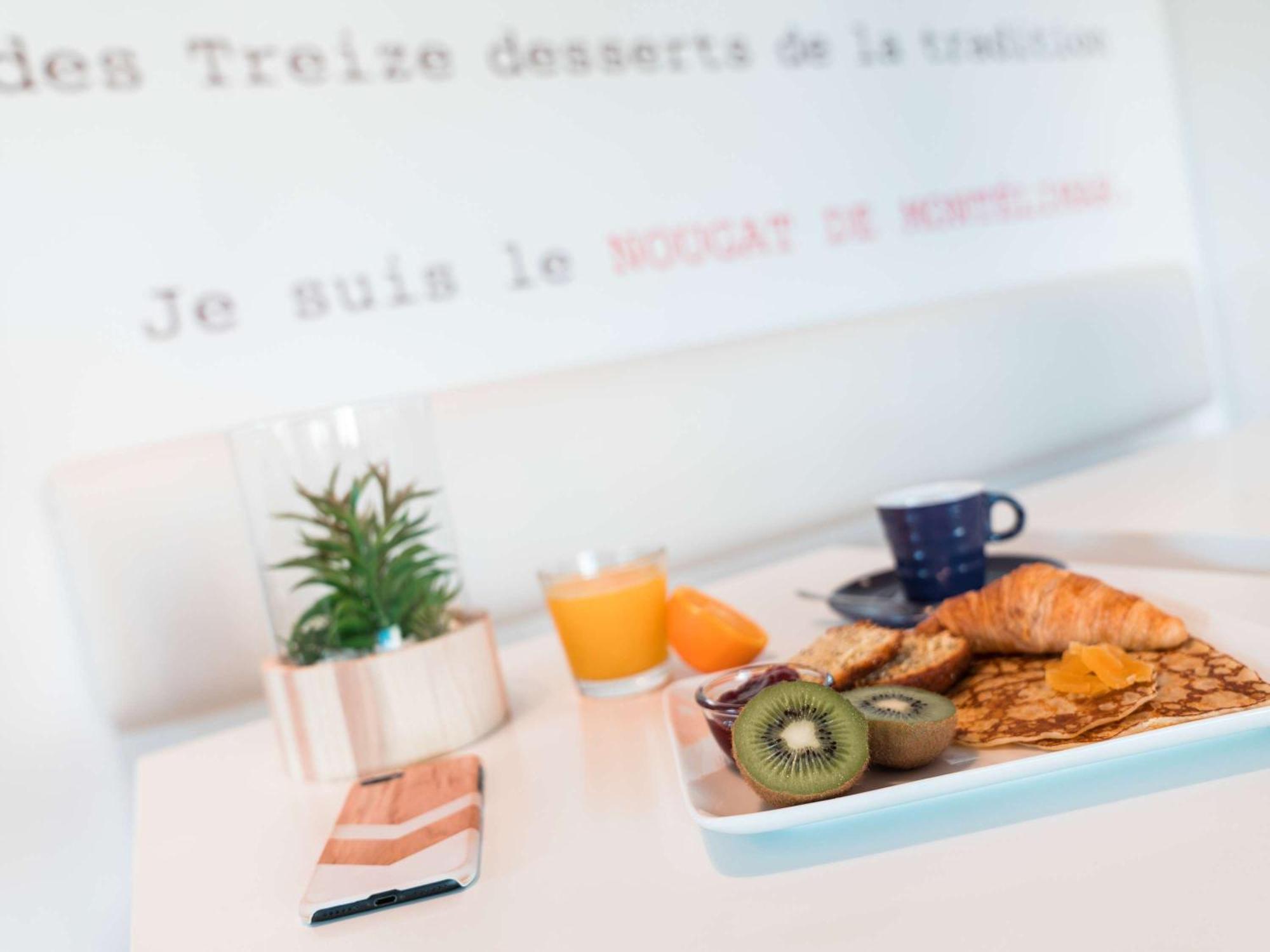 Отель Ibis Styles Montelimar Centre Экстерьер фото