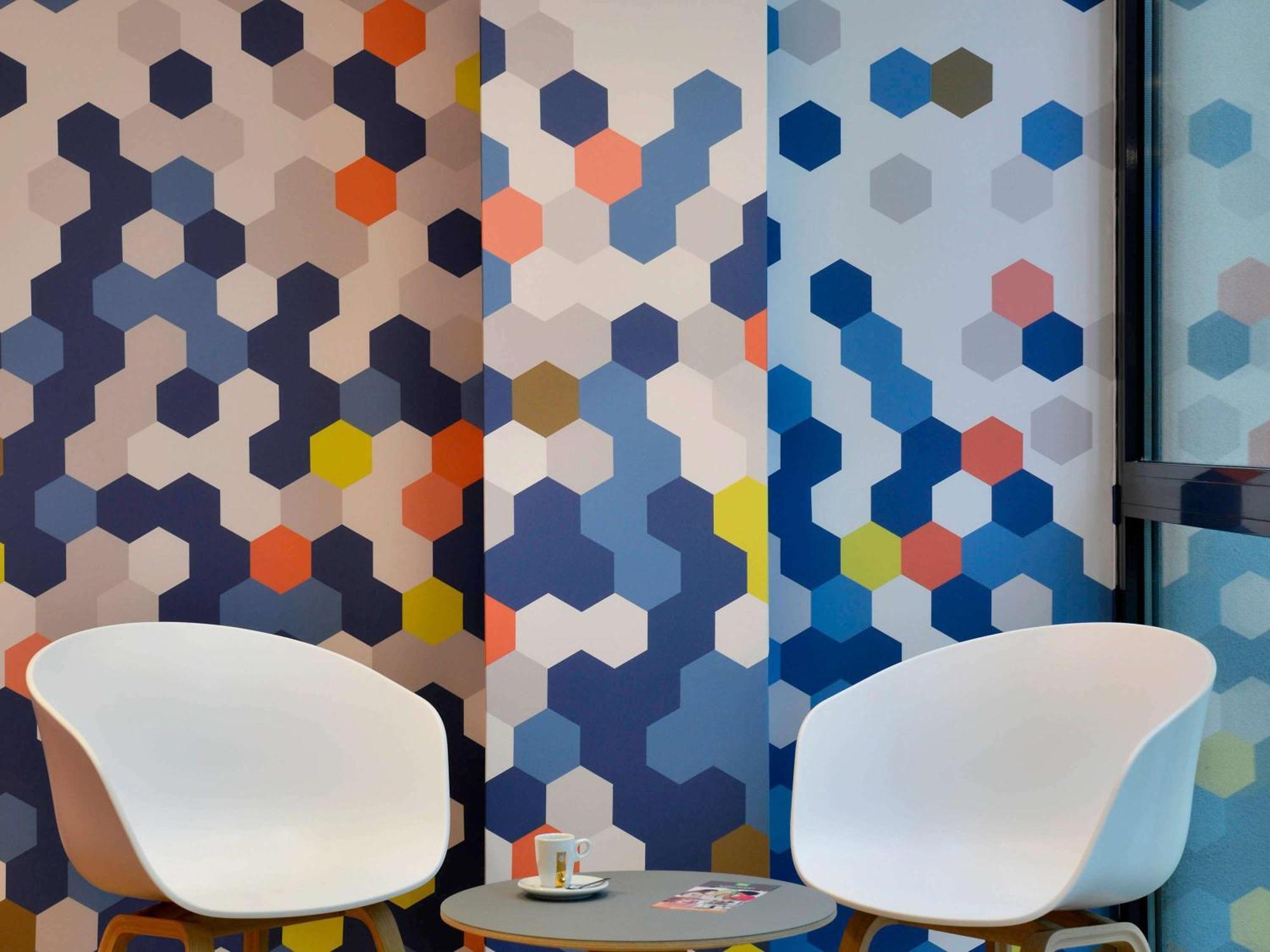 Отель Ibis Styles Montelimar Centre Экстерьер фото