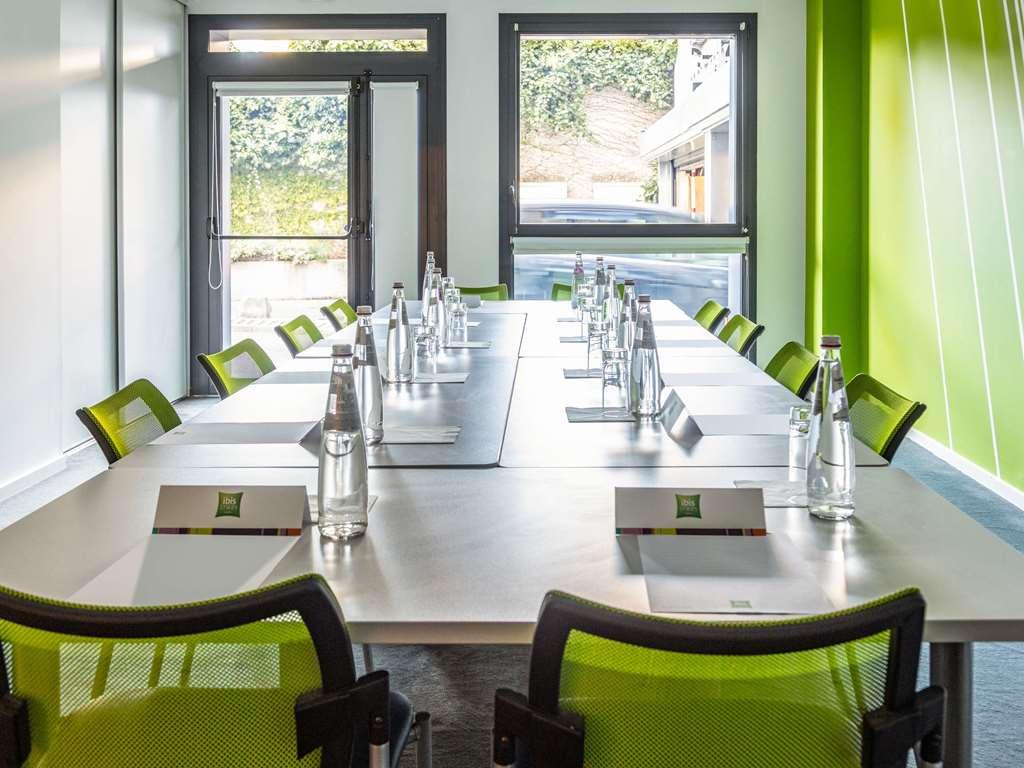 Отель Ibis Styles Montelimar Centre Экстерьер фото