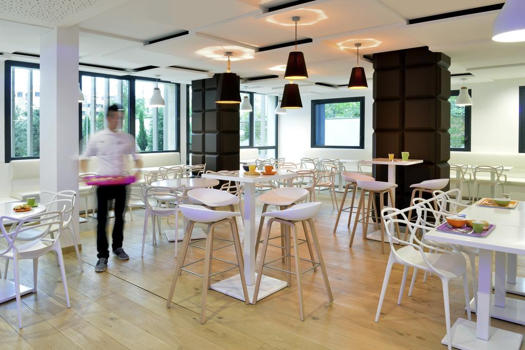 Отель Ibis Styles Montelimar Centre Экстерьер фото