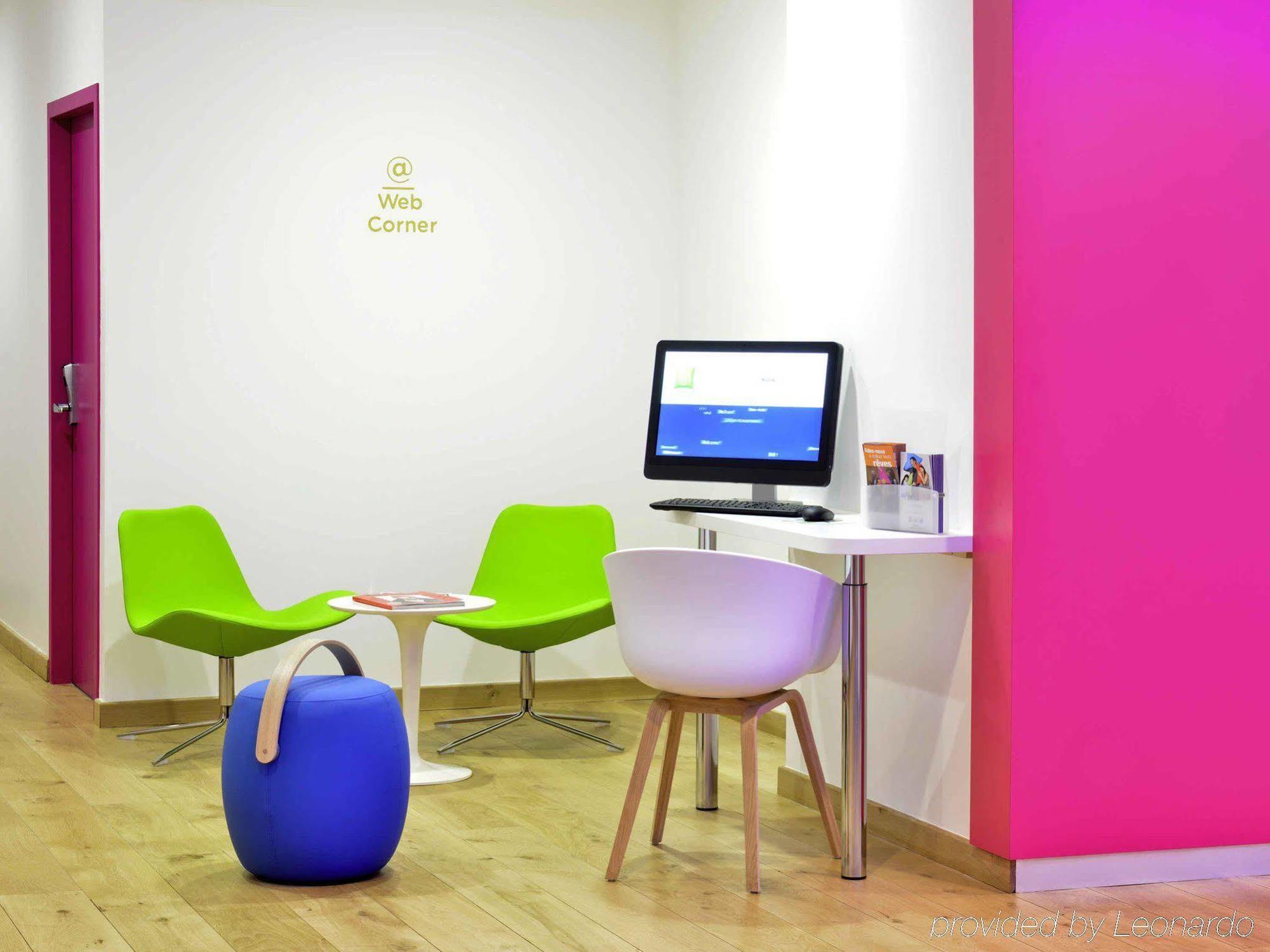 Отель Ibis Styles Montelimar Centre Экстерьер фото