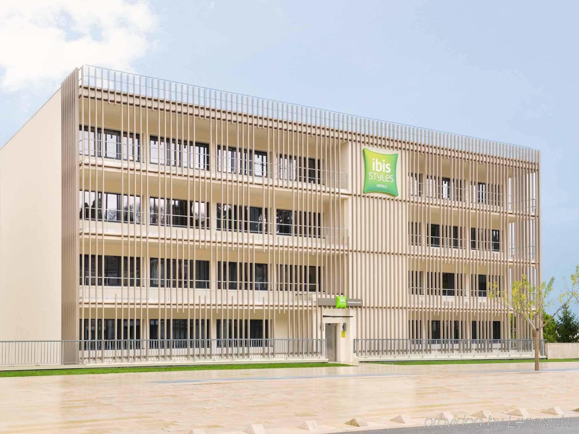 Отель Ibis Styles Montelimar Centre Экстерьер фото