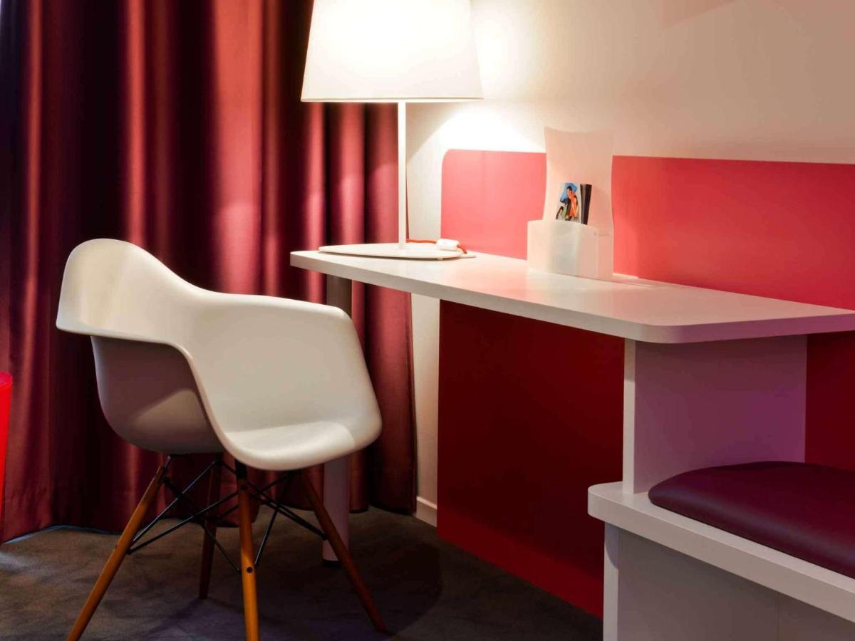 Отель Ibis Styles Montelimar Centre Экстерьер фото